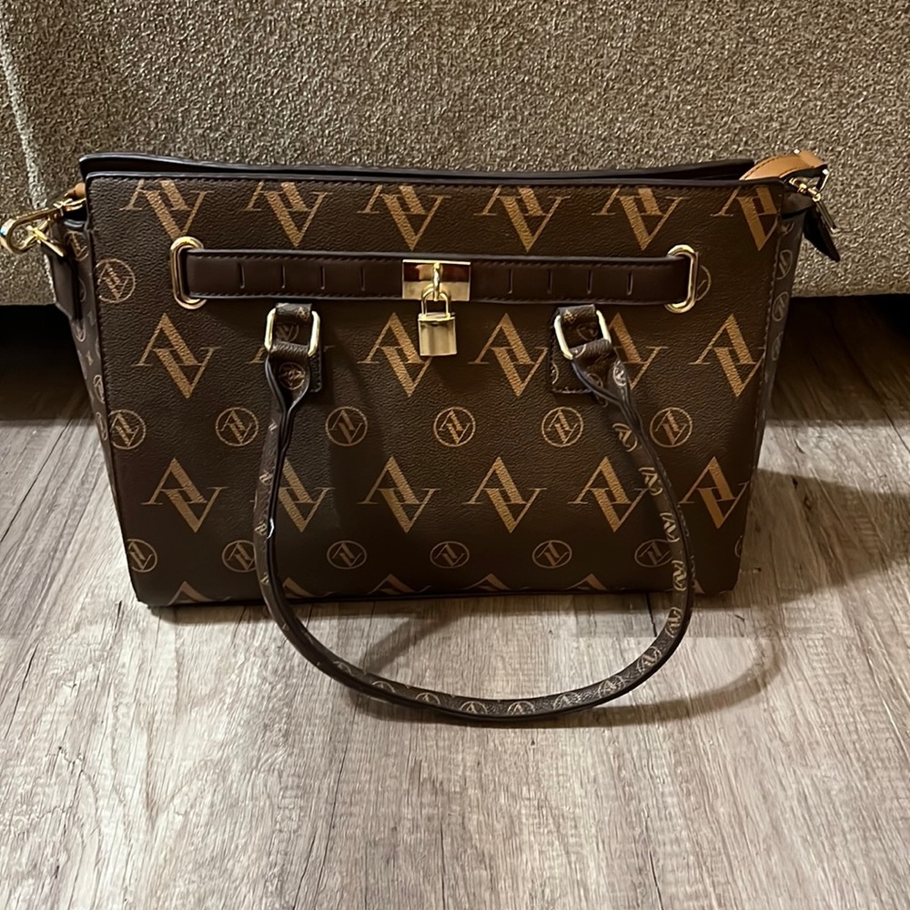 Adrienne Vittadini; used; large brown & tan shoulder bag